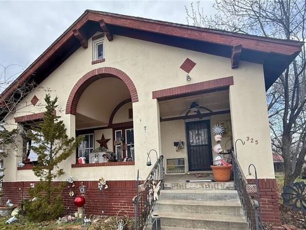 325 S Ash Street, Nevada, MO 64772