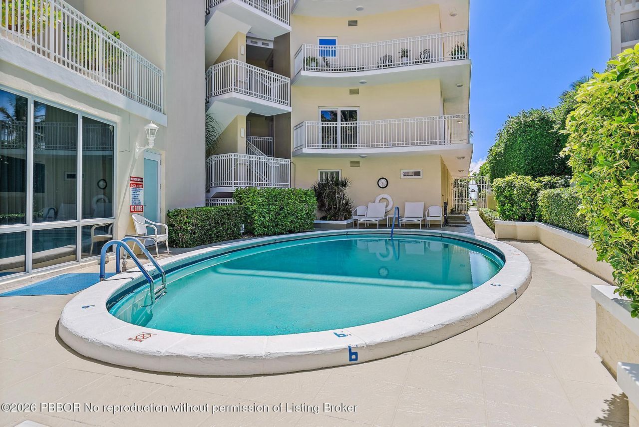 100 Royal Palm Way, Unit PH-4, Palm Beach, FL 33480 Photo