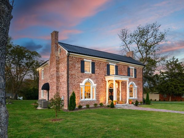 814 Hartsville Pike , Gallatin, TN 37066