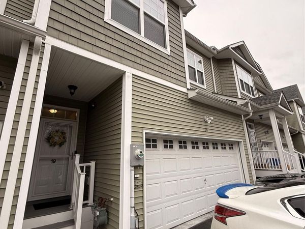 19 Magnolia Park Road , Middletown, NY 10940