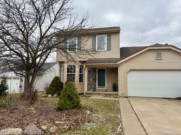 1923 Andover Boulevard, Hartland Twp, MI 48843