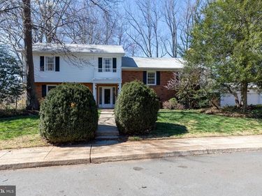 2513 HILLWOOD PLACE, CHARLOTTESVILLE, VA 22901