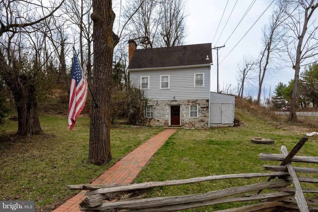 8200 BUCKLAND MILL ROAD, GAINESVILLE, VA 20155