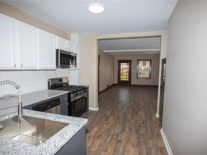 228 Center Street, Hubbard, OH 44425 Photo 11