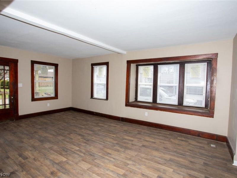 228 Center Street, Hubbard, OH 44425 Photo 8