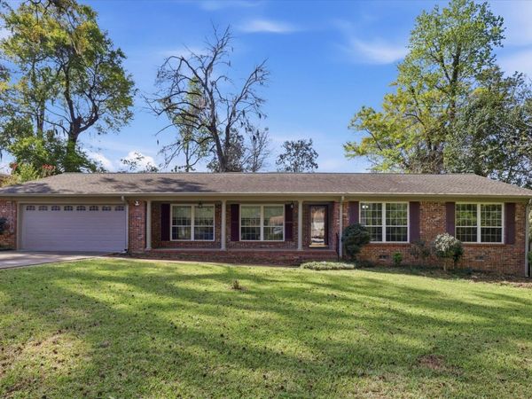 2949 TIPPERARY Drive, Tallahassee, FL 32309