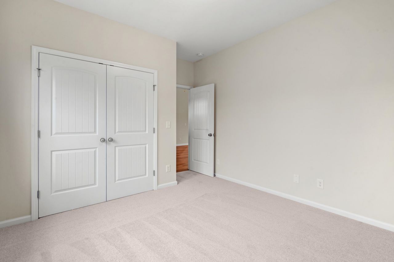 1150 W Business 9 Photo 12