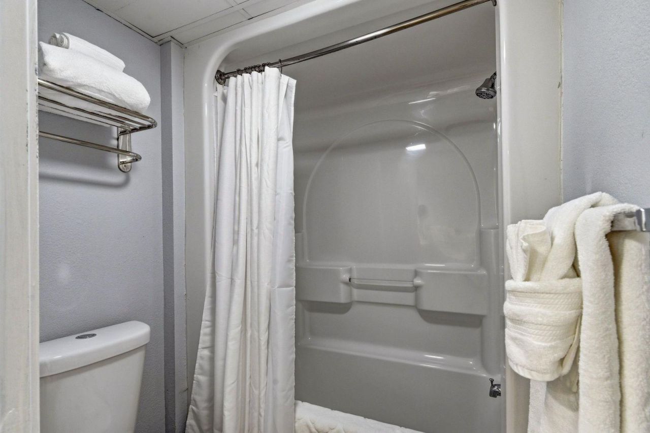 1501 S Ocean Blvd. Photo 11