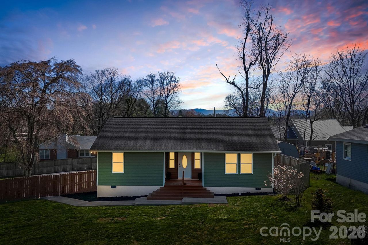 1844 Willow Road , Hendersonville, NC 28739 Main Photo