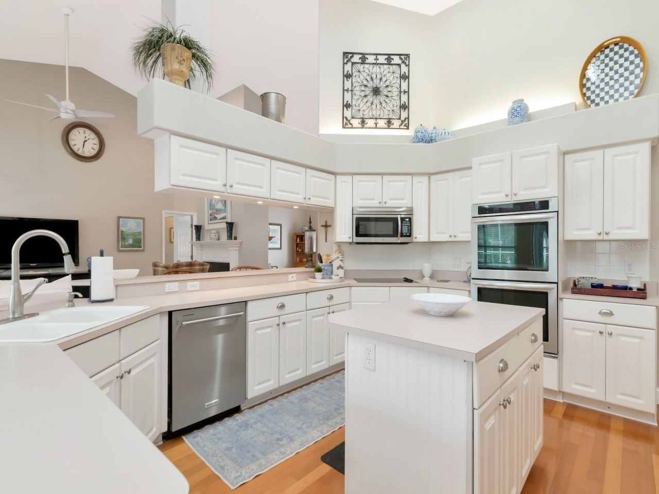 5201 Silverado Way , Valrico, FL 33596 Photo