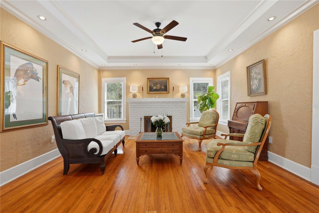 241 72nd Street N, Saint Petersburg, FL 33710 Photo