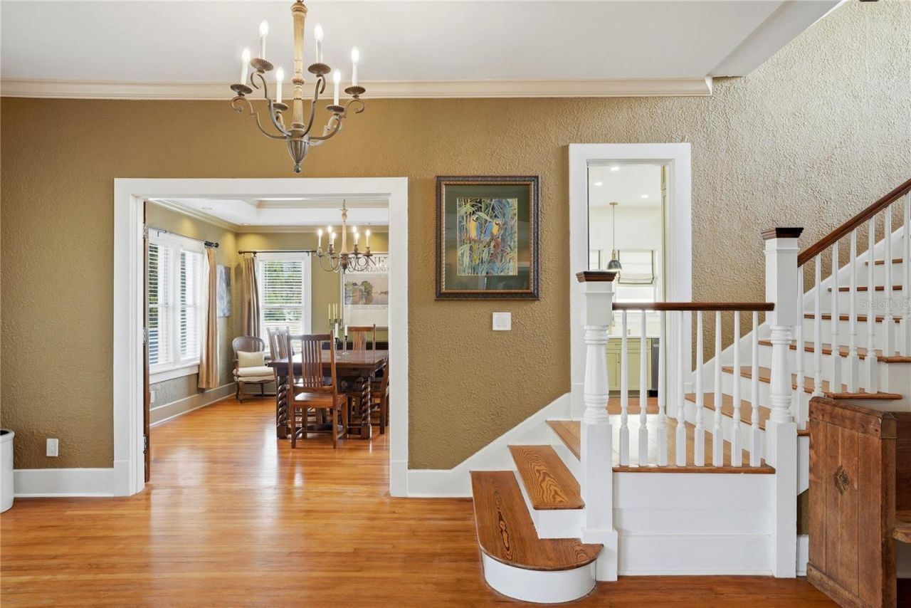 241 72nd Street N, Saint Petersburg, FL 33710 Photo