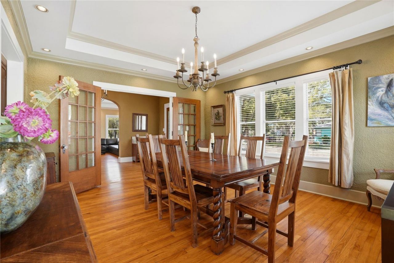 241 72nd Street N, Saint Petersburg, FL 33710 Photo