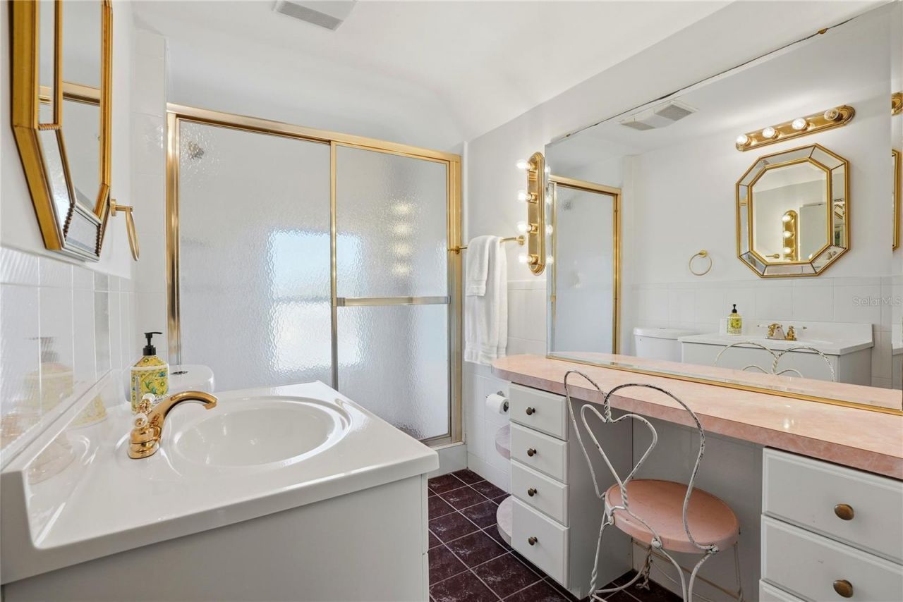 241 72nd Street N, Saint Petersburg, FL 33710 Photo