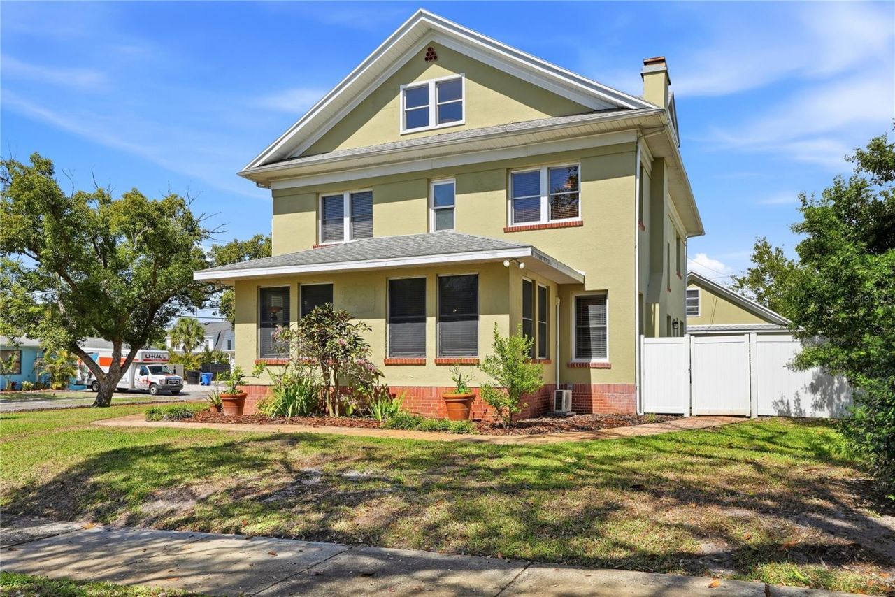 241 72nd Street N, Saint Petersburg, FL 33710 Photo