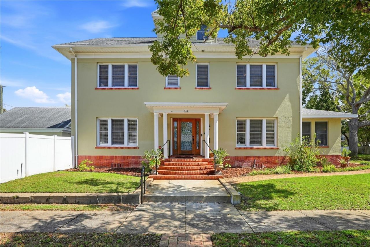241 72nd Street N, Saint Petersburg, FL 33710 Photo