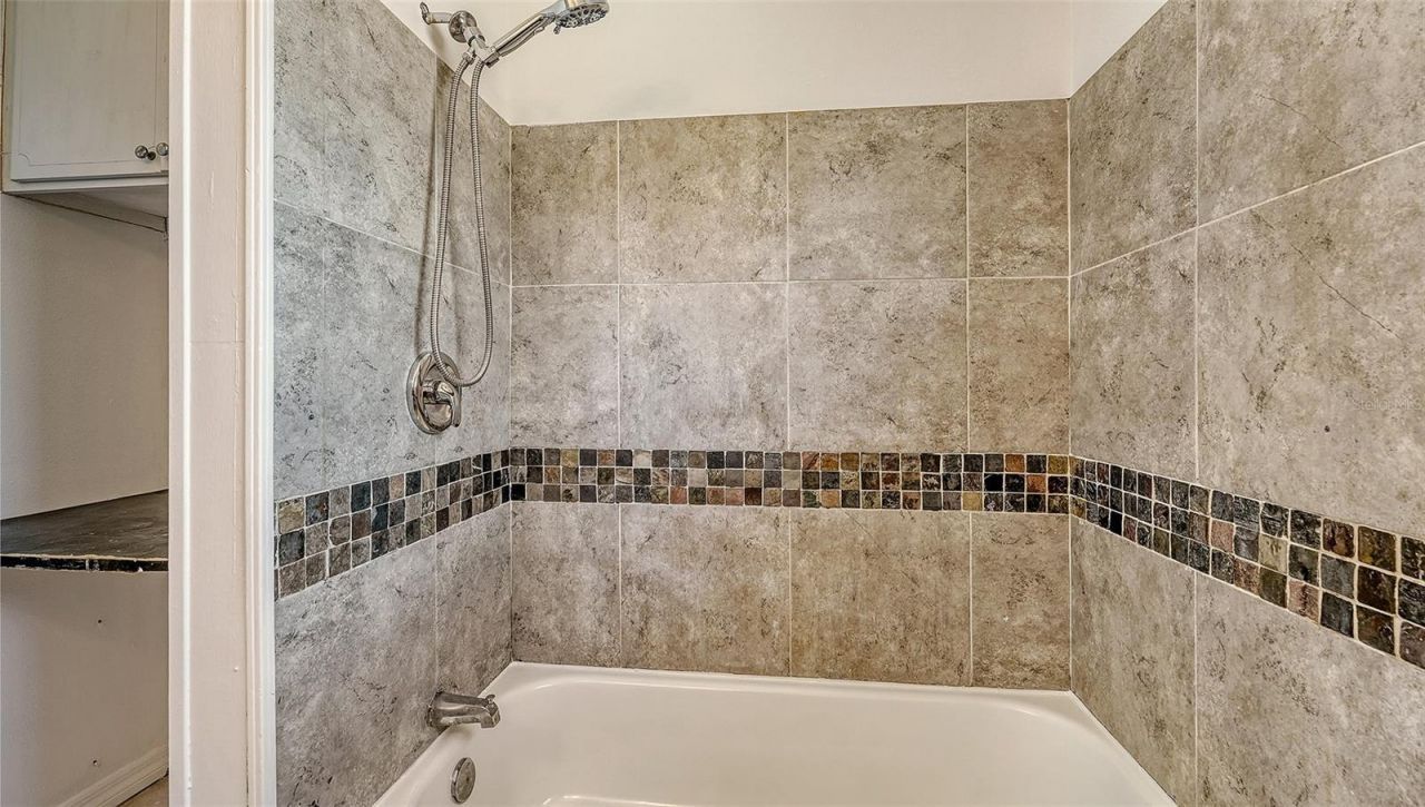 6008 9th Street E, Bradenton, FL 34203 Photo