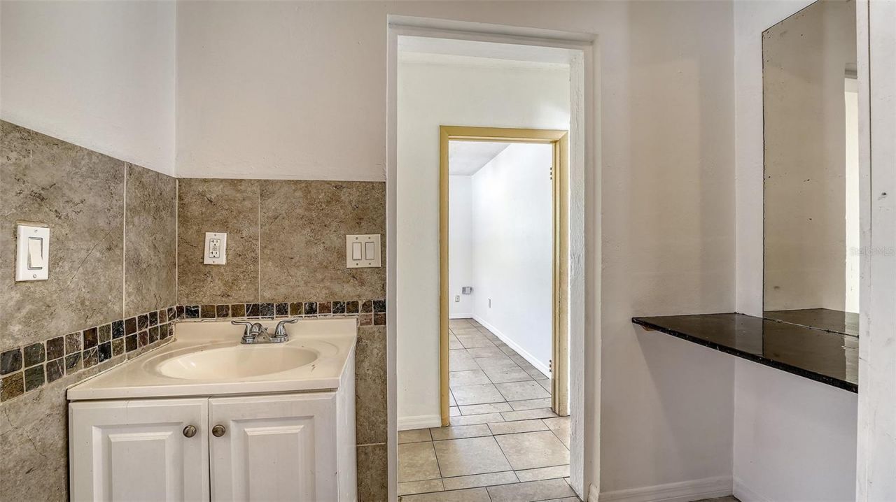 6008 9th Street E, Bradenton, FL 34203 Photo