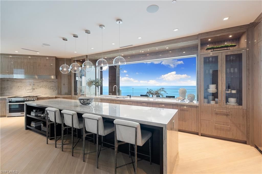 81 Seagate Dr , Unit PH20, Naples, FL 34103 Photo