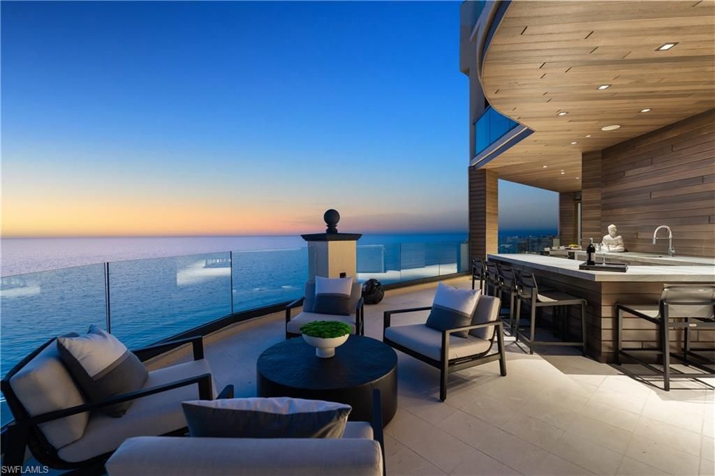 81 Seagate Dr , Unit PH20, Naples, FL 34103 Photo