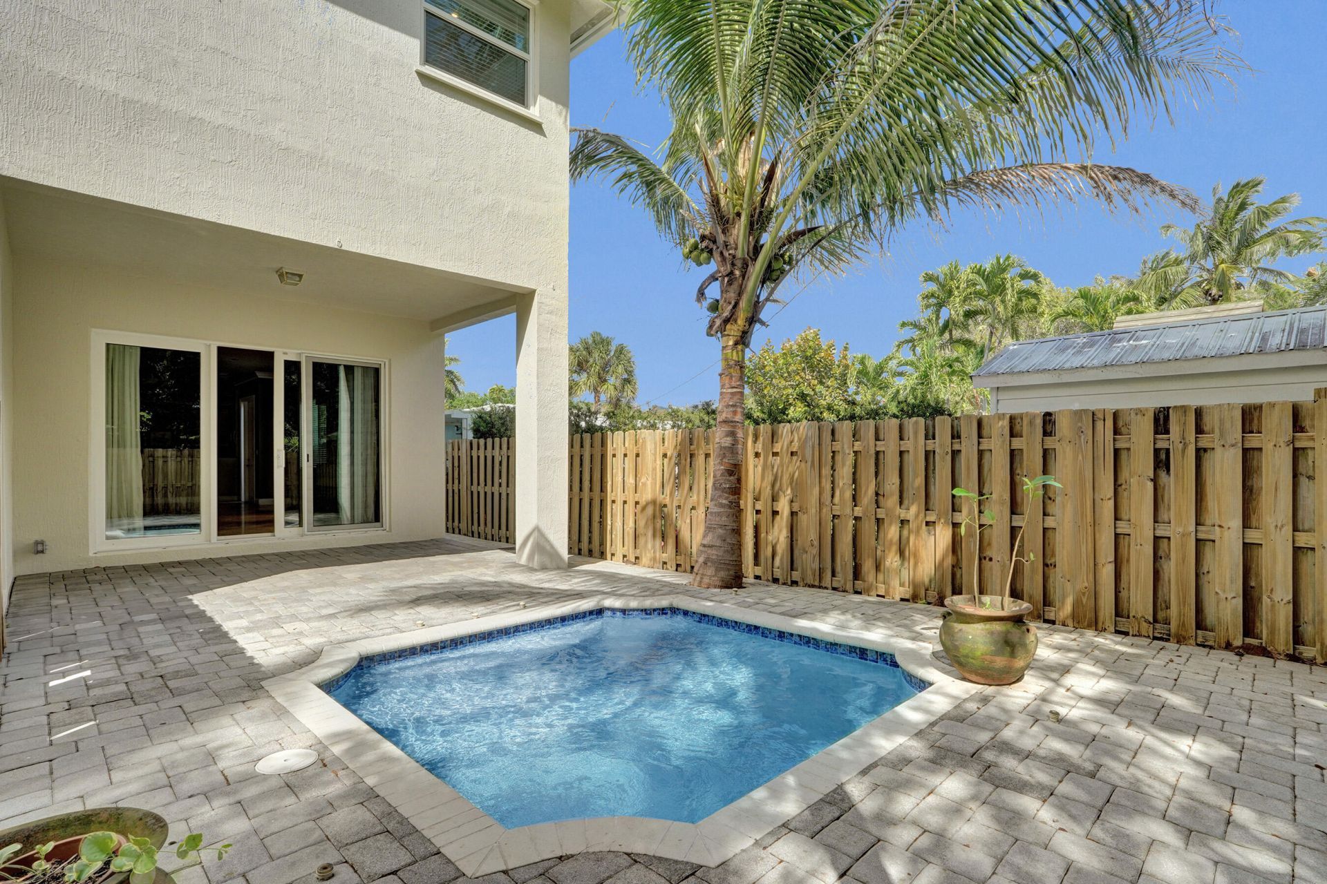 850 SW 11th Court, Unit 850, Fort Lauderdale, FL 33315 Photo