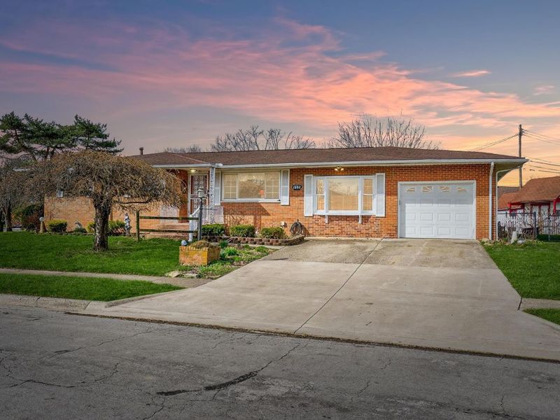 1253 Dutton Place, Columbus, OH 43227 Photo 4