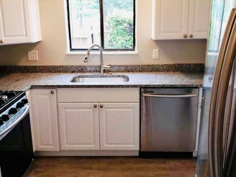 86 Stornoway Drive W, Columbus, OH 43213 Photo 1