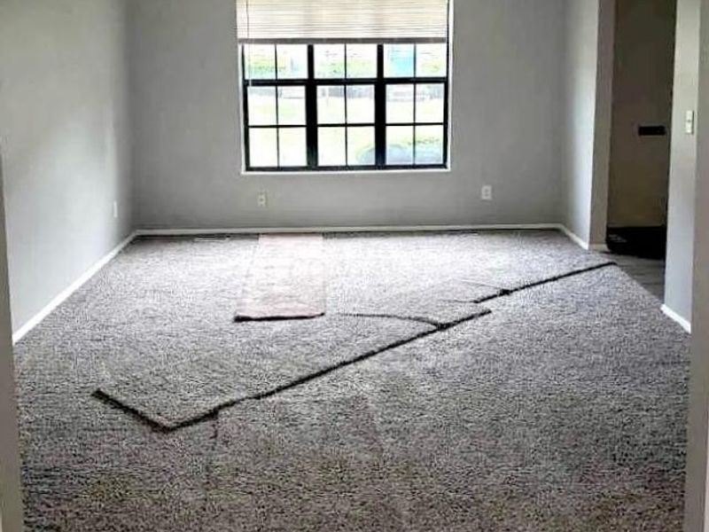 86 Stornoway Drive W, Columbus, OH 43213 Photo 2