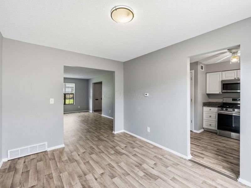 86 Stornoway Drive W, Columbus, OH 43213 Photo 9