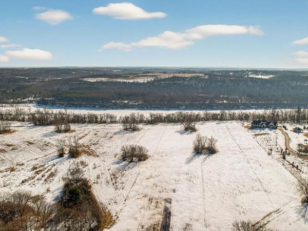 XX5 Quinlan Avenue N, Stillwater, MN 55082