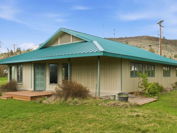 615 Timber Lane, Maupin, OR 97037