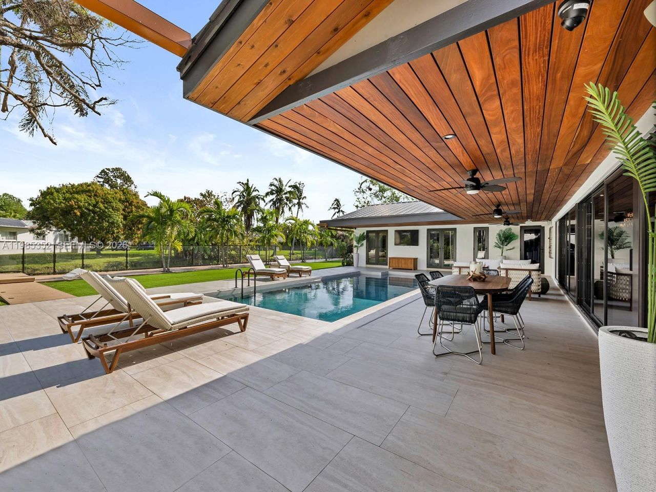 7945 SW 141st Ter, Palmetto Bay, FL 33158 Photo