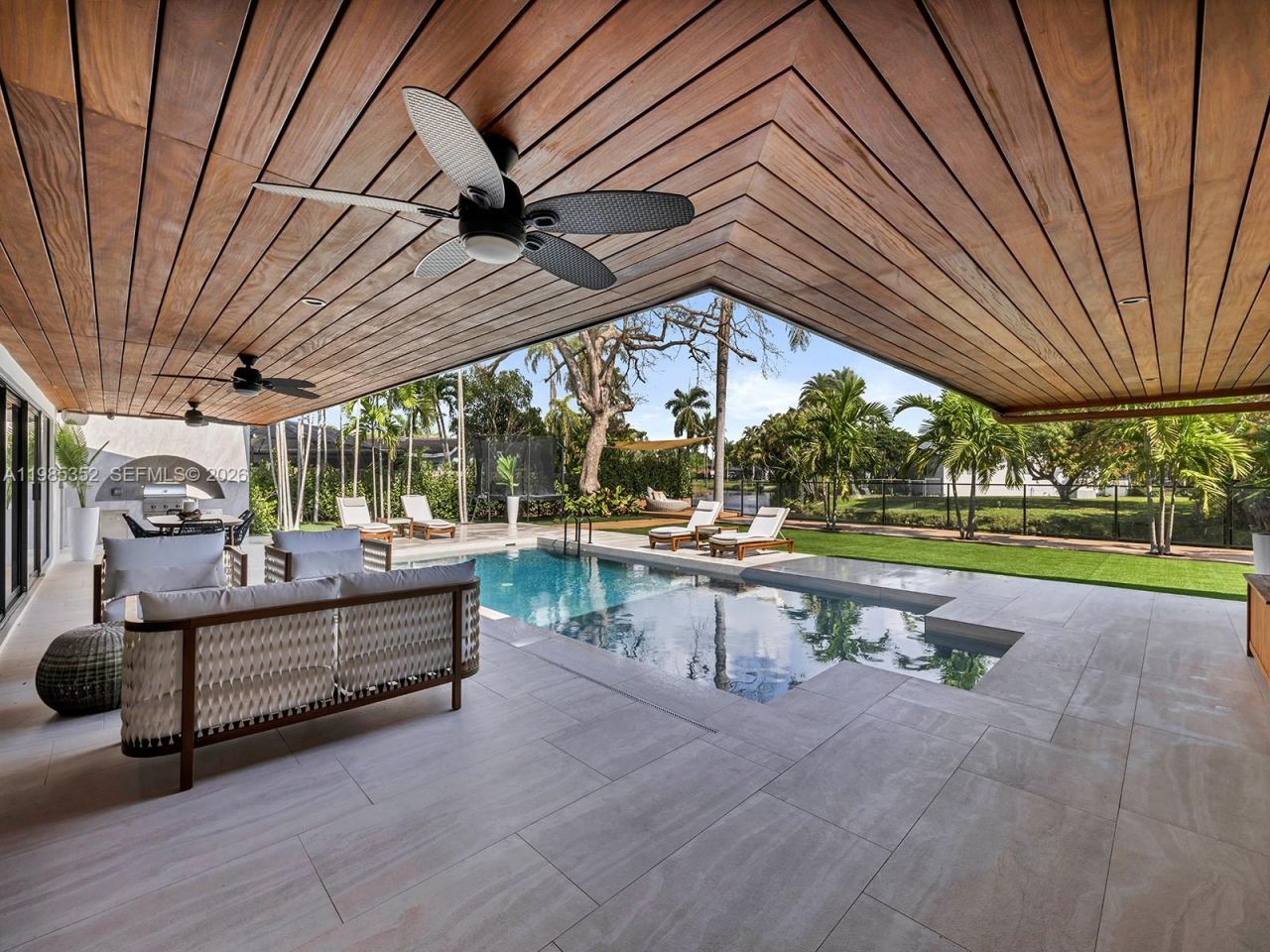 7945 SW 141st Ter, Palmetto Bay, FL 33158 Photo