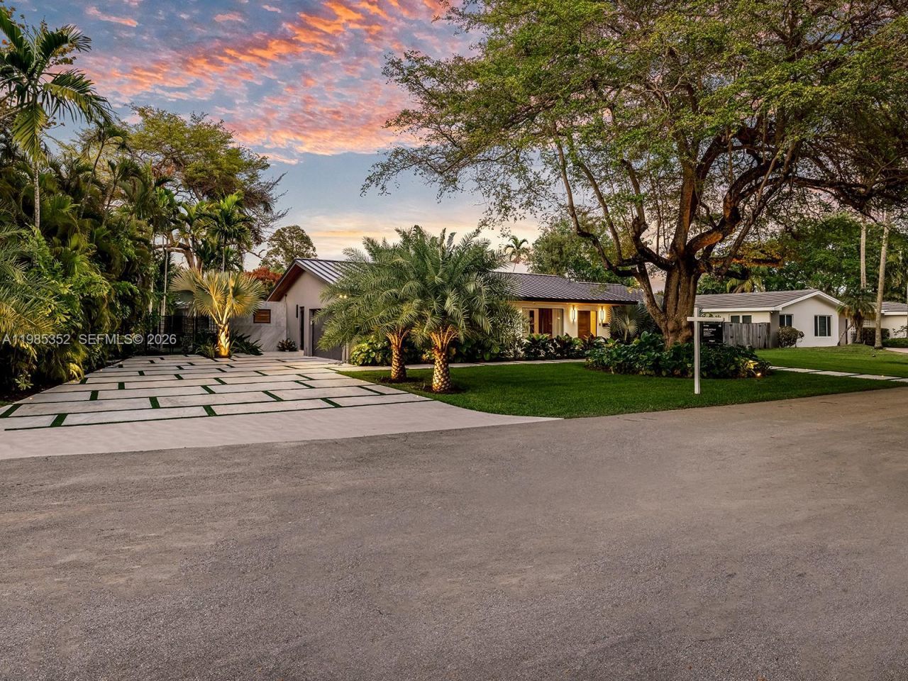 7945 SW 141st Ter, Palmetto Bay, FL 33158 Photo