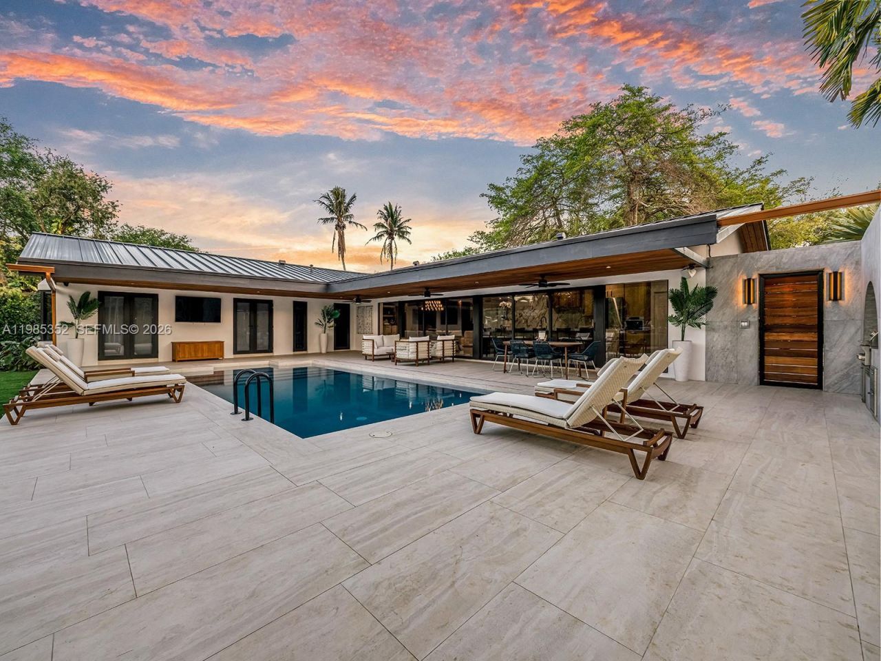 7945 SW 141st Ter, Palmetto Bay, FL 33158 Photo