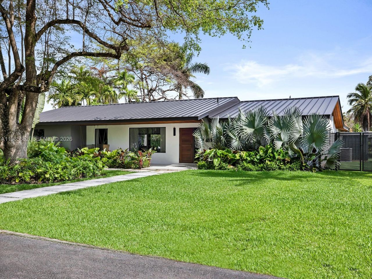 7945 SW 141st Ter, Palmetto Bay, FL 33158 Photo