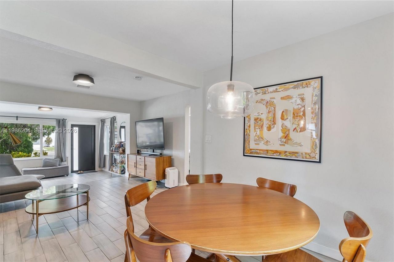 74 NW 117th St , Miami, FL 33168 Photo