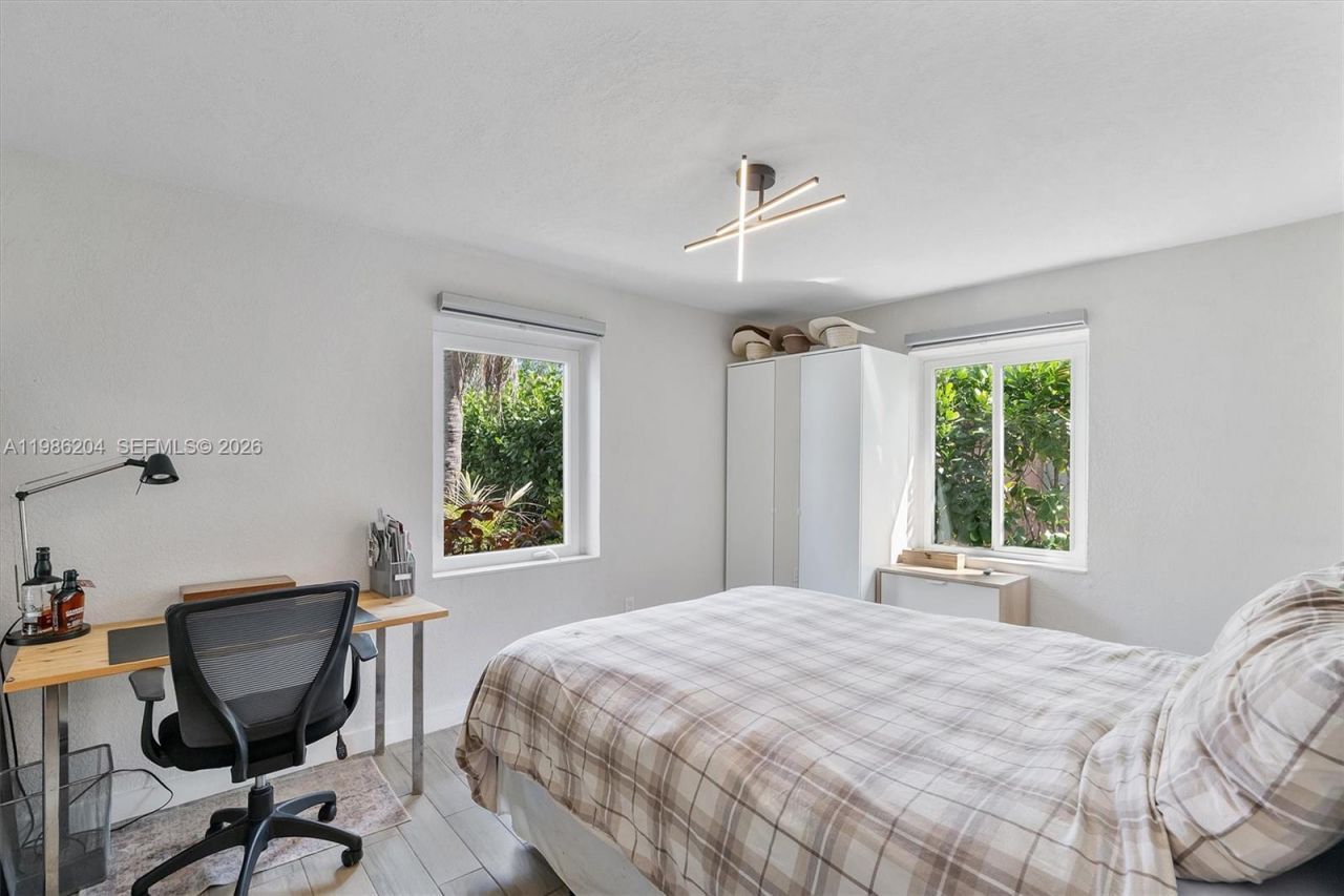 74 NW 117th St , Miami, FL 33168 Photo