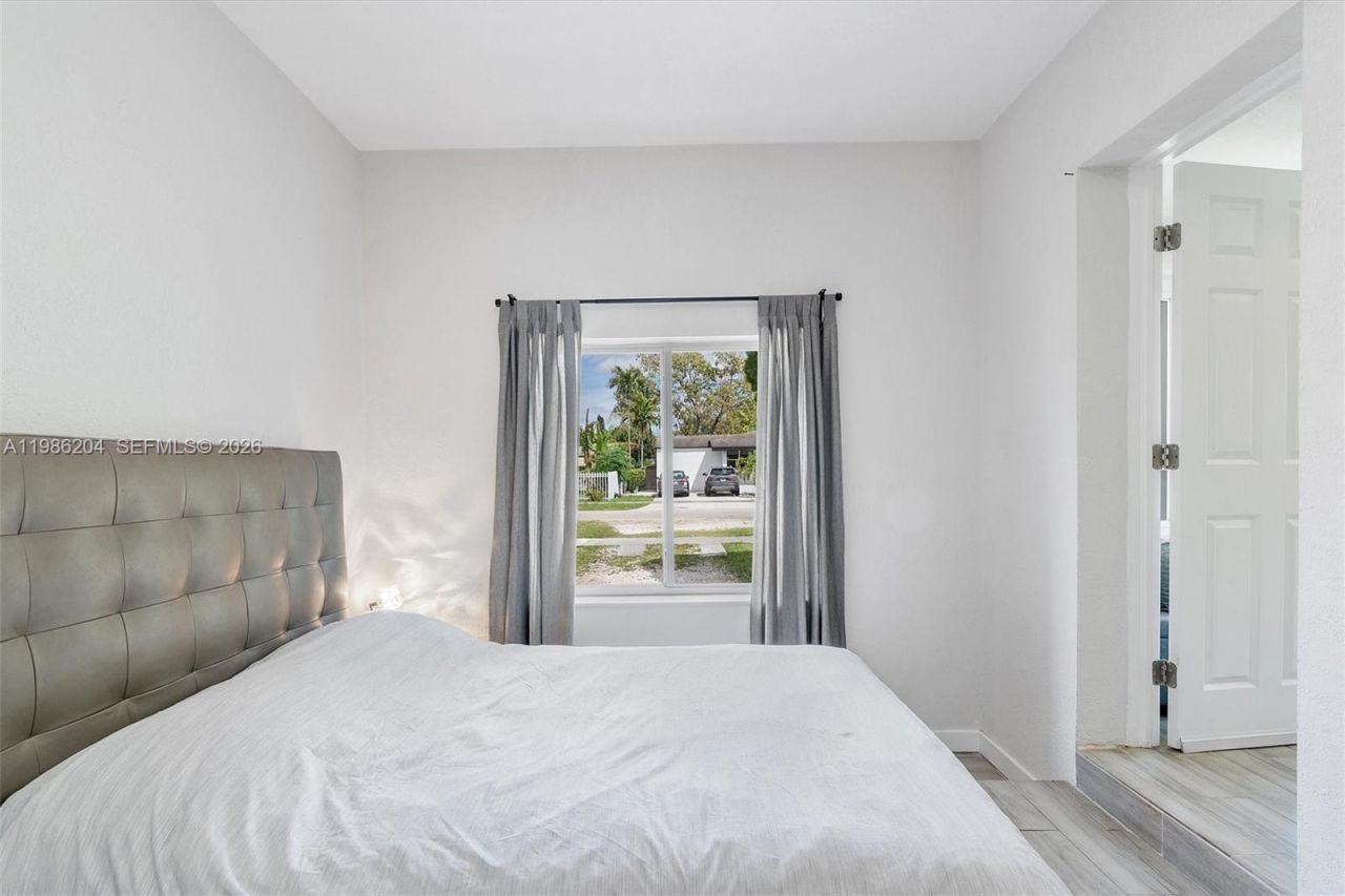 74 NW 117th St , Miami, FL 33168 Photo