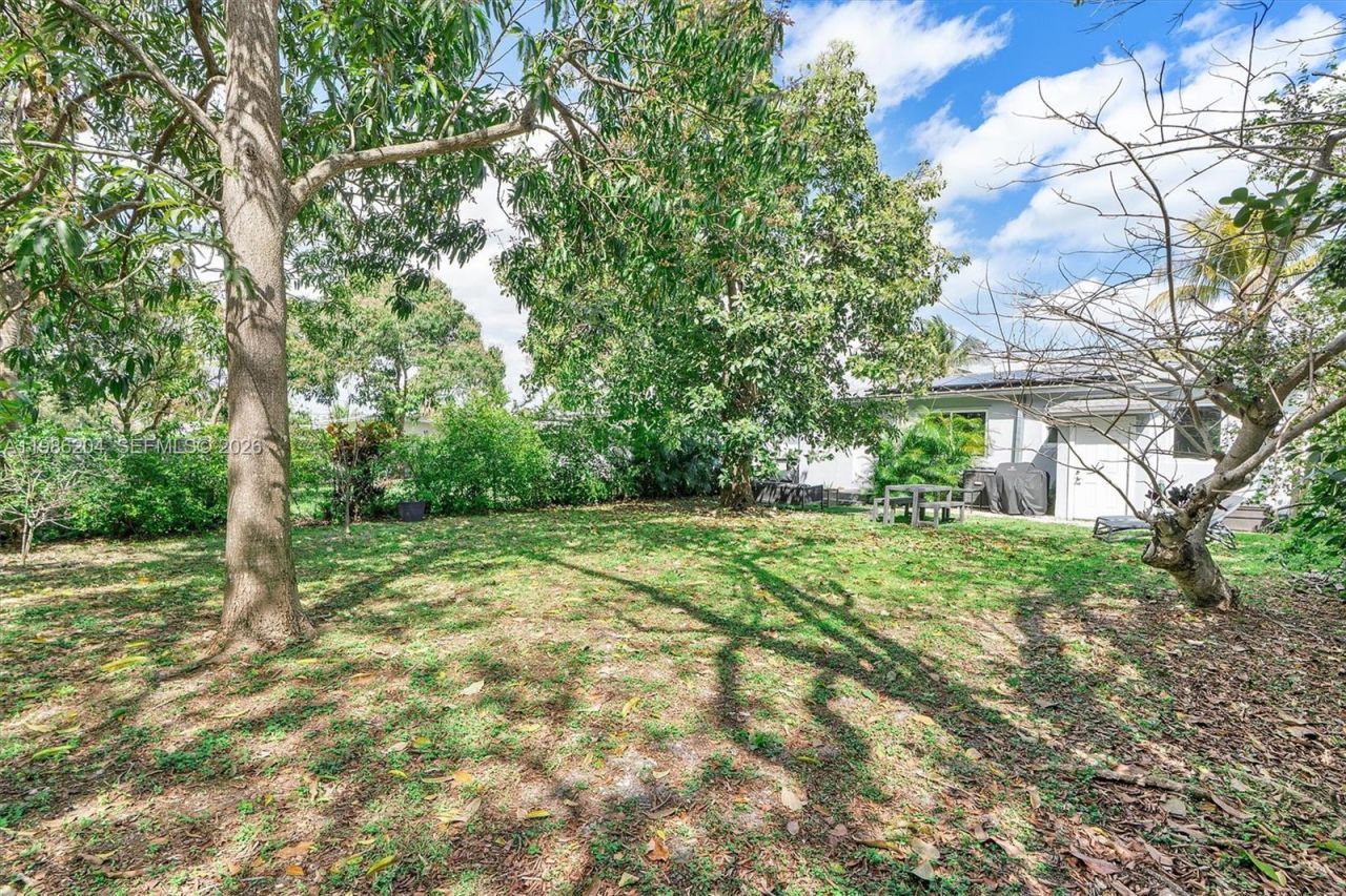 74 NW 117th St , Miami, FL 33168 Photo