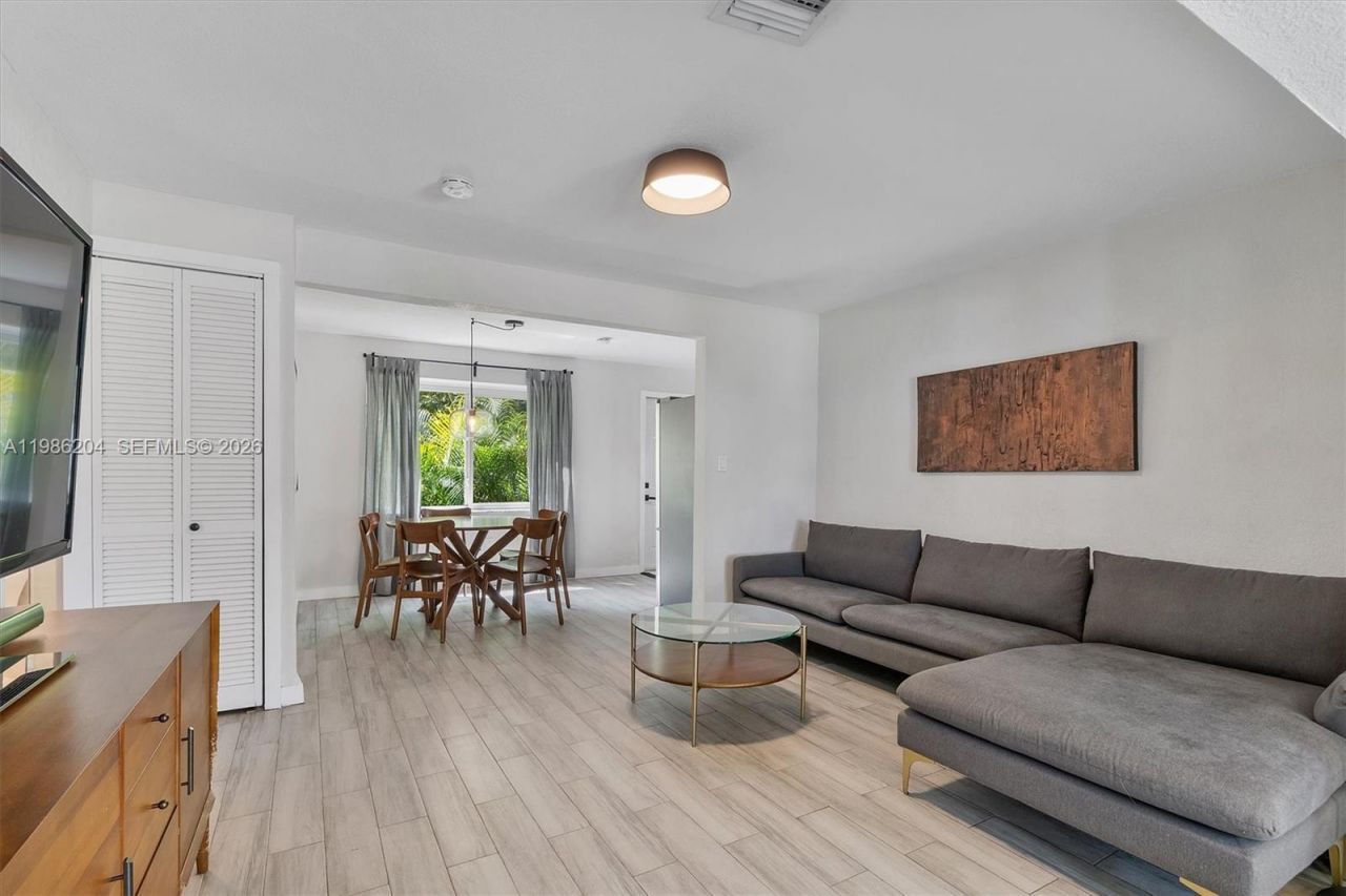 74 NW 117th St , Miami, FL 33168 Photo