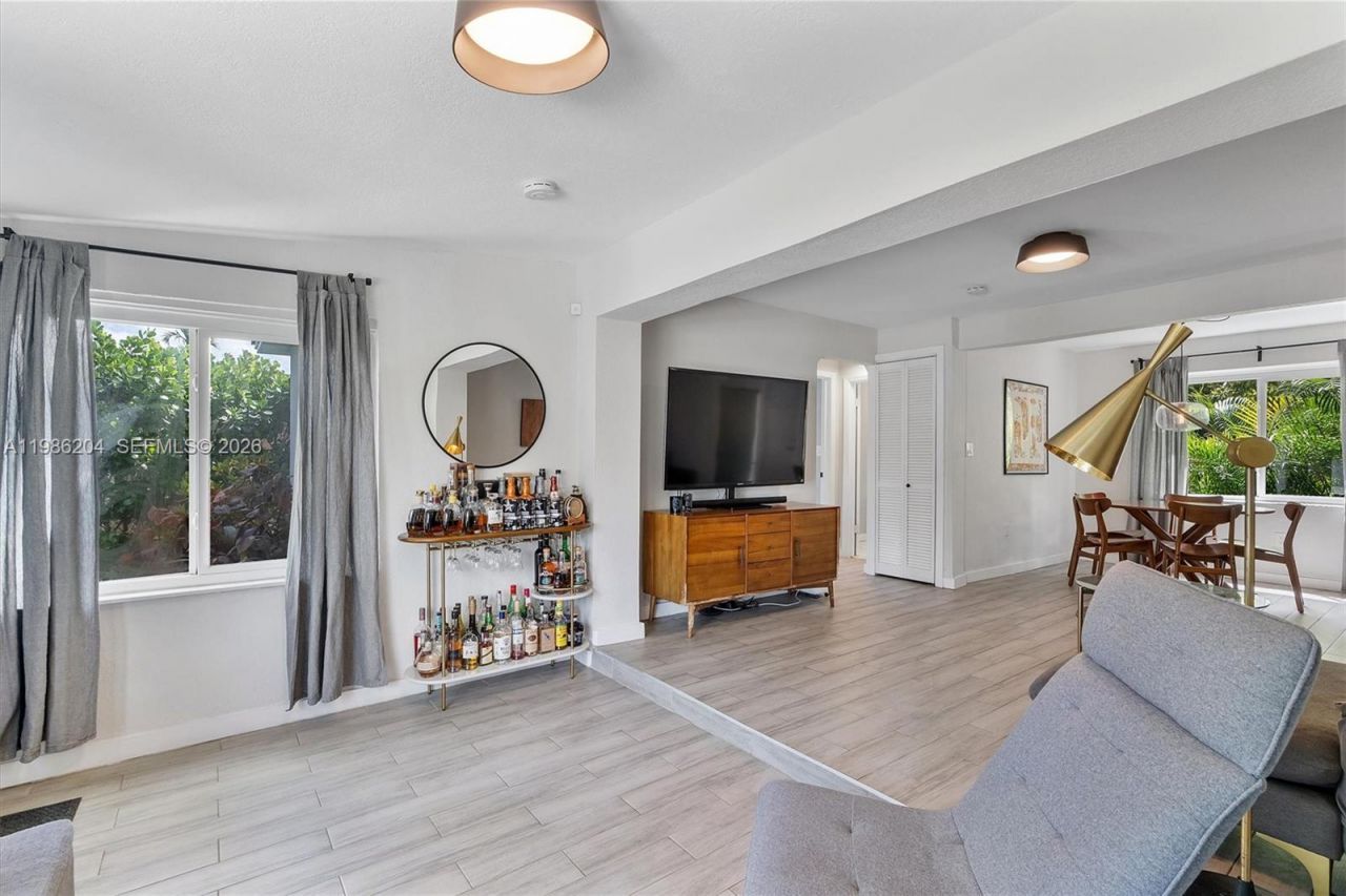 74 NW 117th St , Miami, FL 33168 Photo