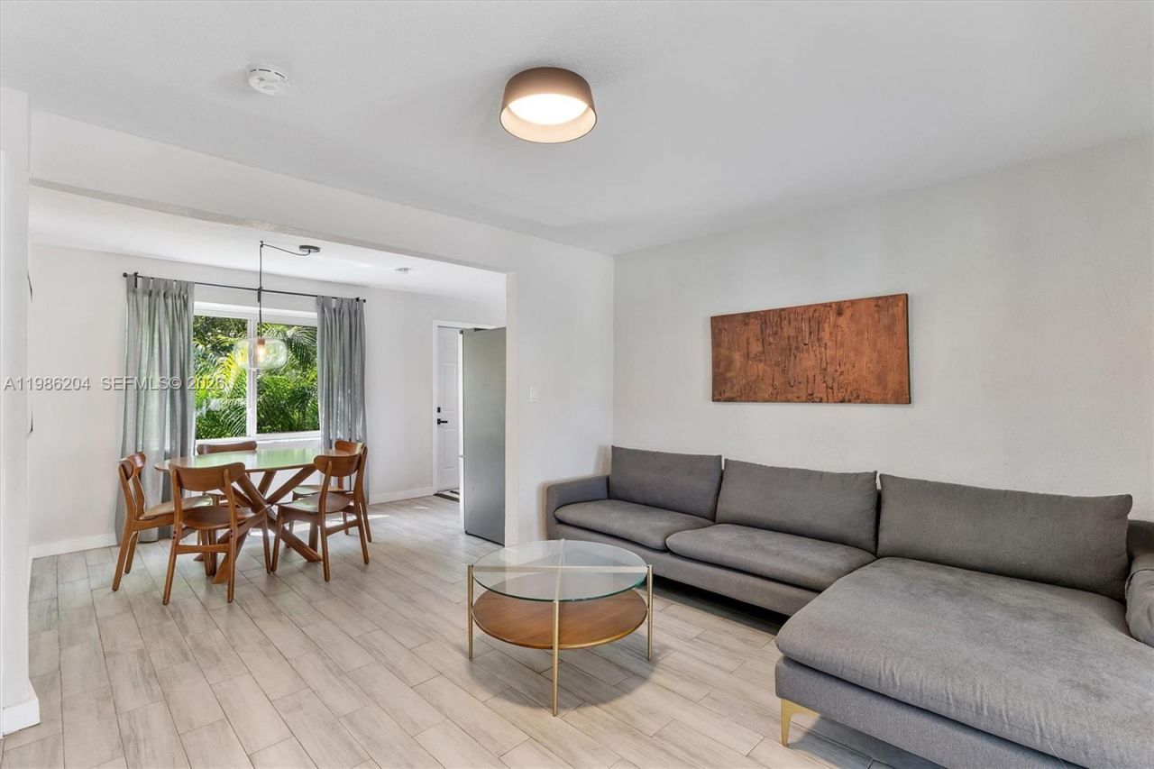 74 NW 117th St , Miami, FL 33168 Photo