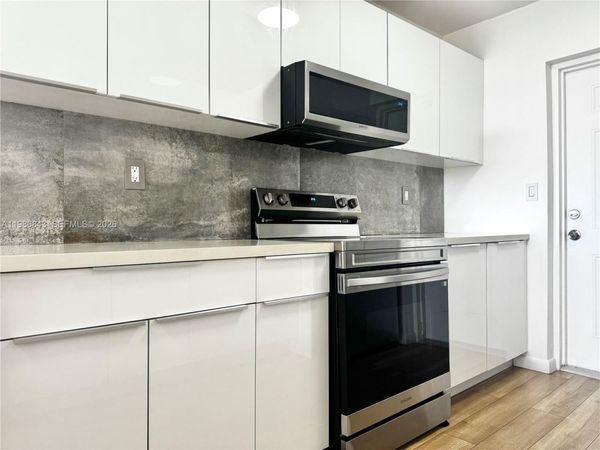 16850 S Glades Dr, Unit 8C, North Miami Beach, FL 33162
