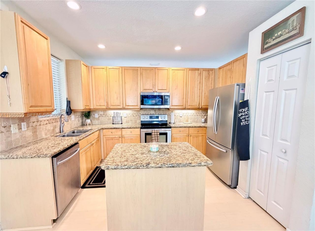 1403 SE 22nd Ln, Homestead, FL 33035 Photo