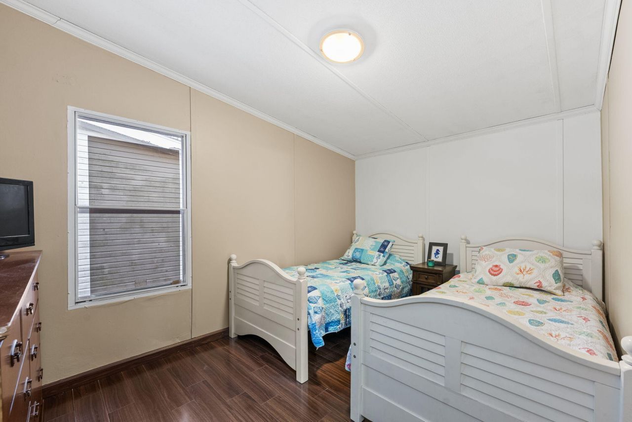 1626 Wigeon Lane Photo 10