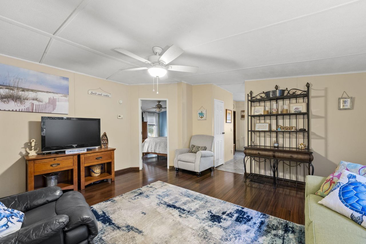 1626 Wigeon Lane Photo 4