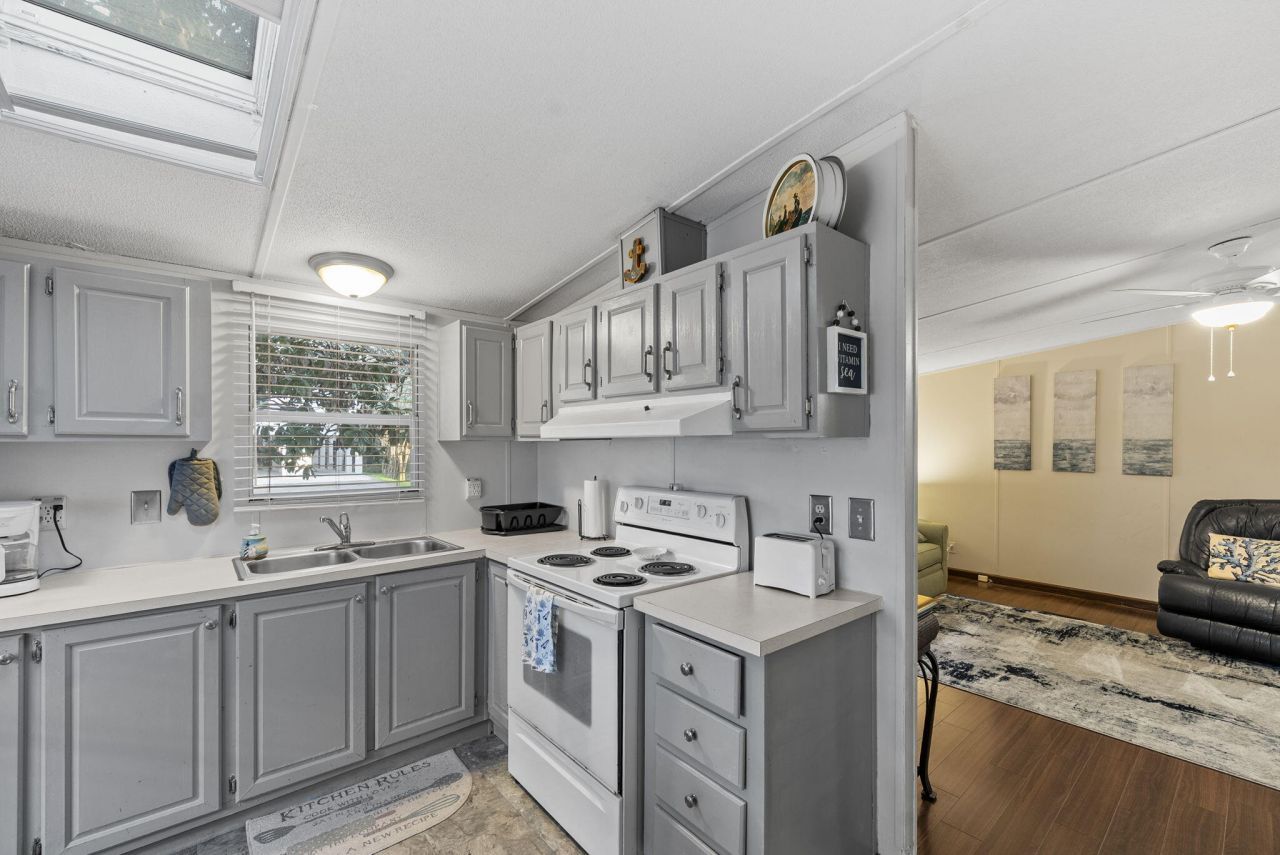 1626 Wigeon Lane Photo 6