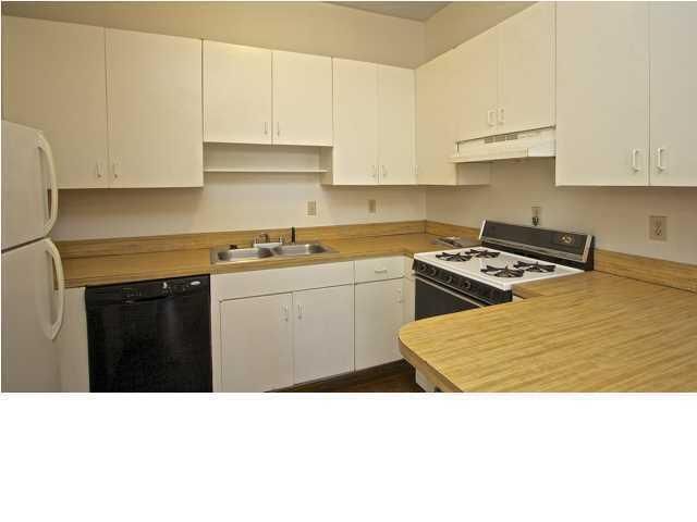 156 Coming Street Photo 4