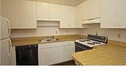 156 Coming Street photo 4